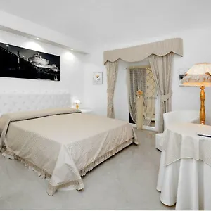 Apartment Ludovisi Barberini Grand, Rome